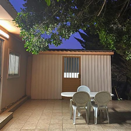 פרוטאראס Comfortable, Modern Studio Apartment מראה חיצוני תמונה