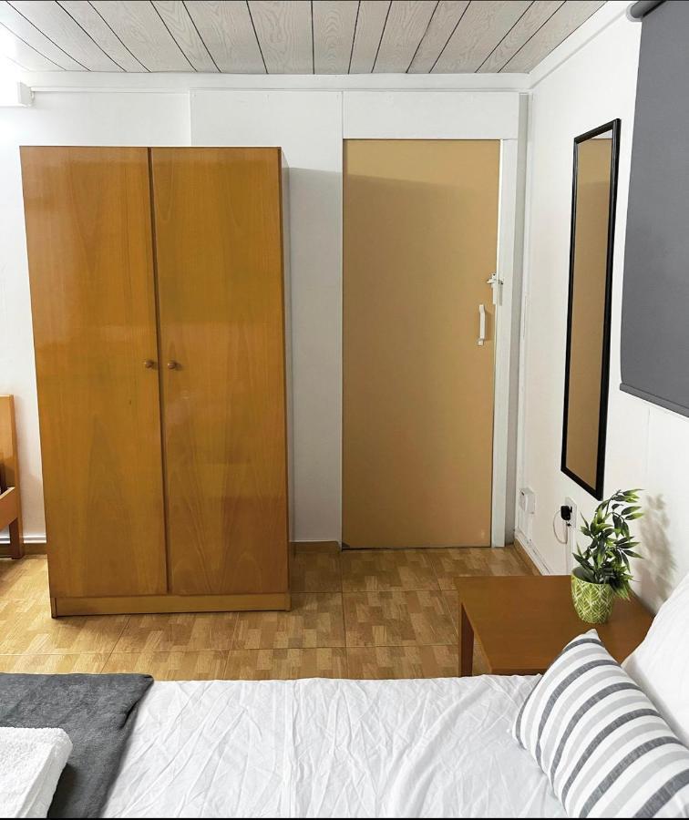 פרוטאראס Comfortable, Modern Studio Apartment מראה חיצוני תמונה