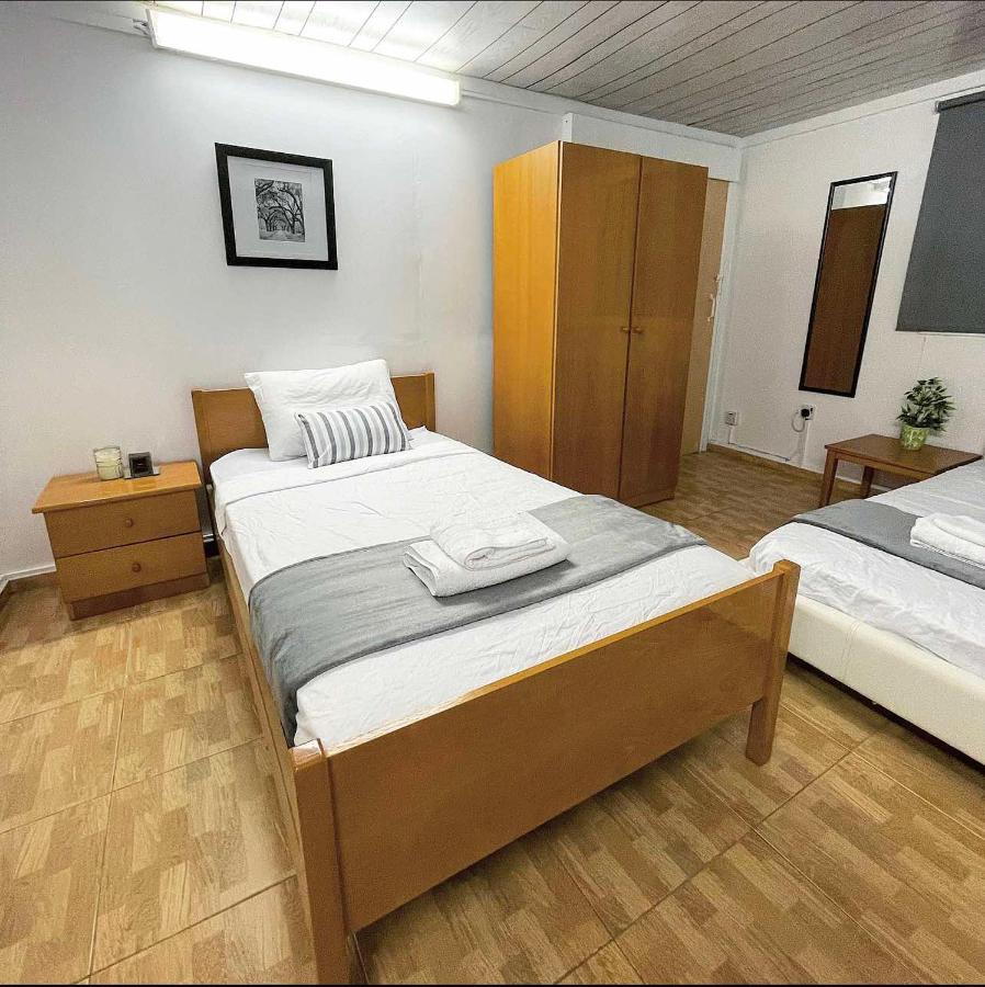 פרוטאראס Comfortable, Modern Studio Apartment מראה חיצוני תמונה